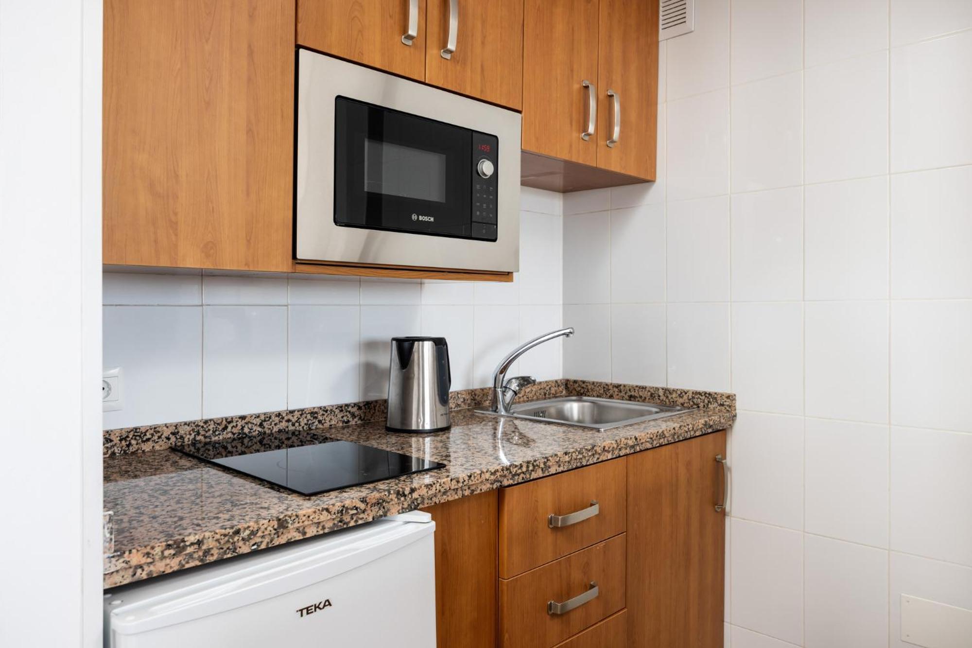 Benalbeach Premium Apartments By Alfresco Stays Benalmadena Bagian luar foto