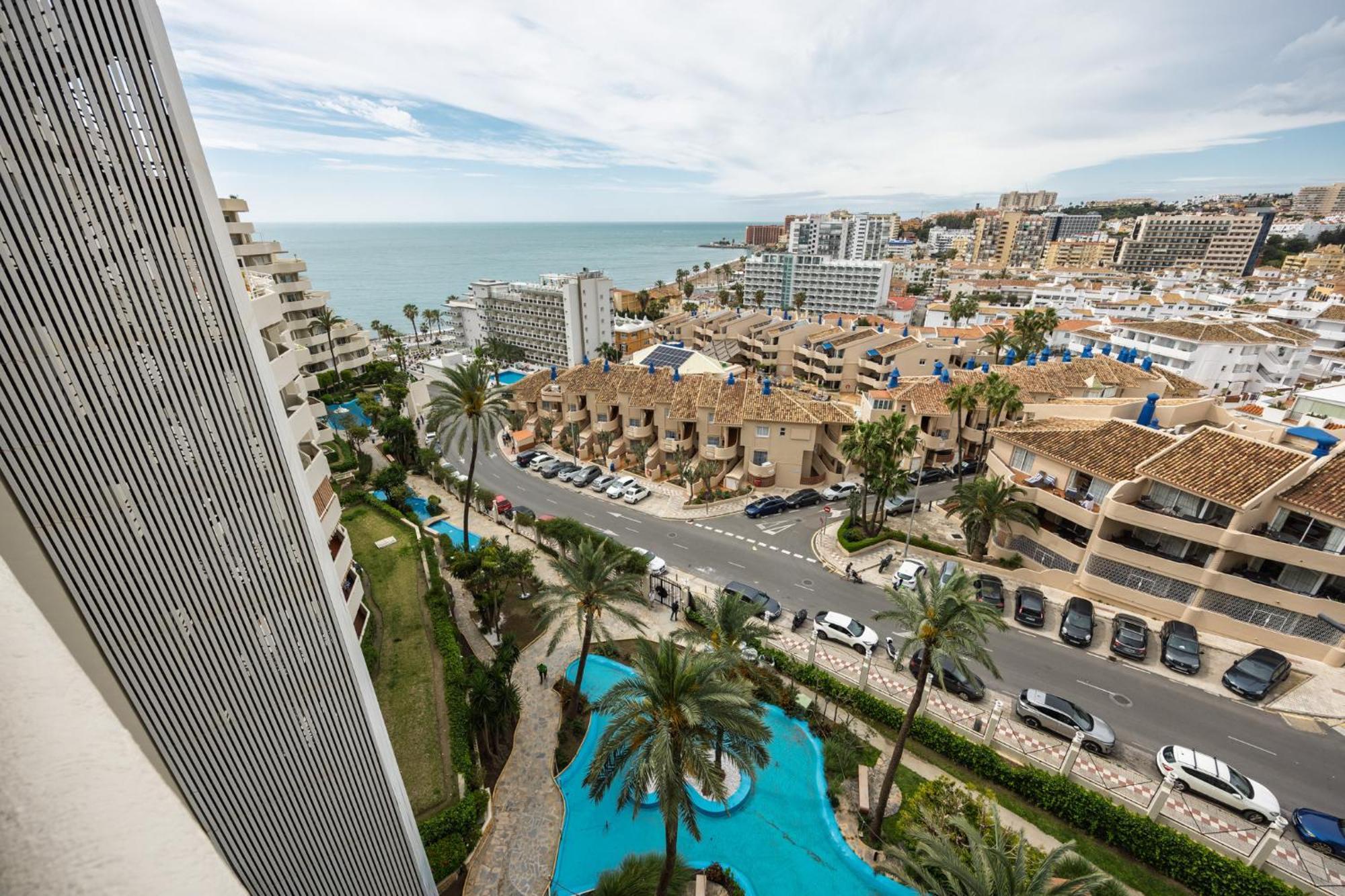Benalbeach Premium Apartments By Alfresco Stays Benalmadena Bagian luar foto