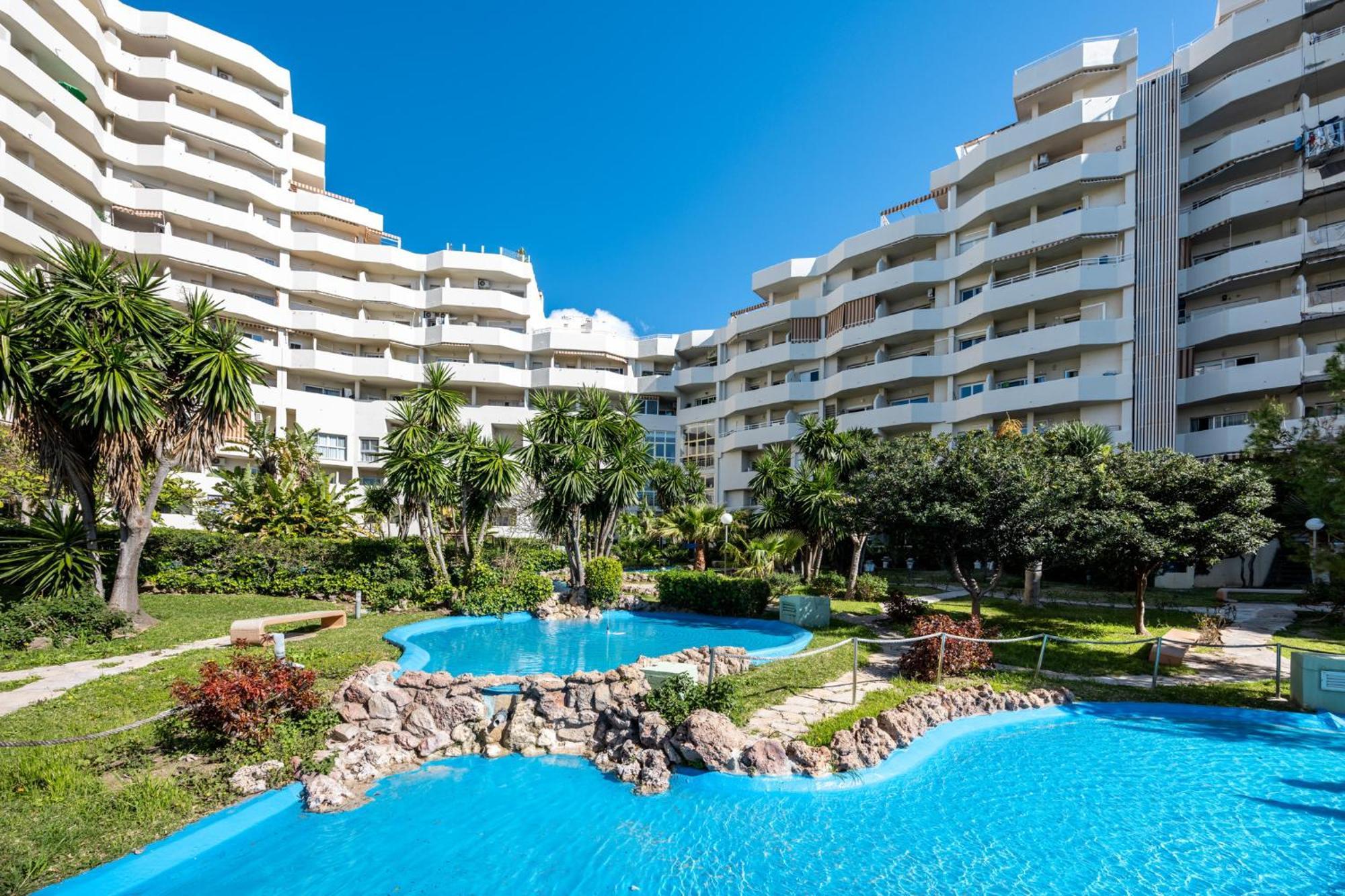 Benalbeach Premium Apartments By Alfresco Stays Benalmadena Bagian luar foto