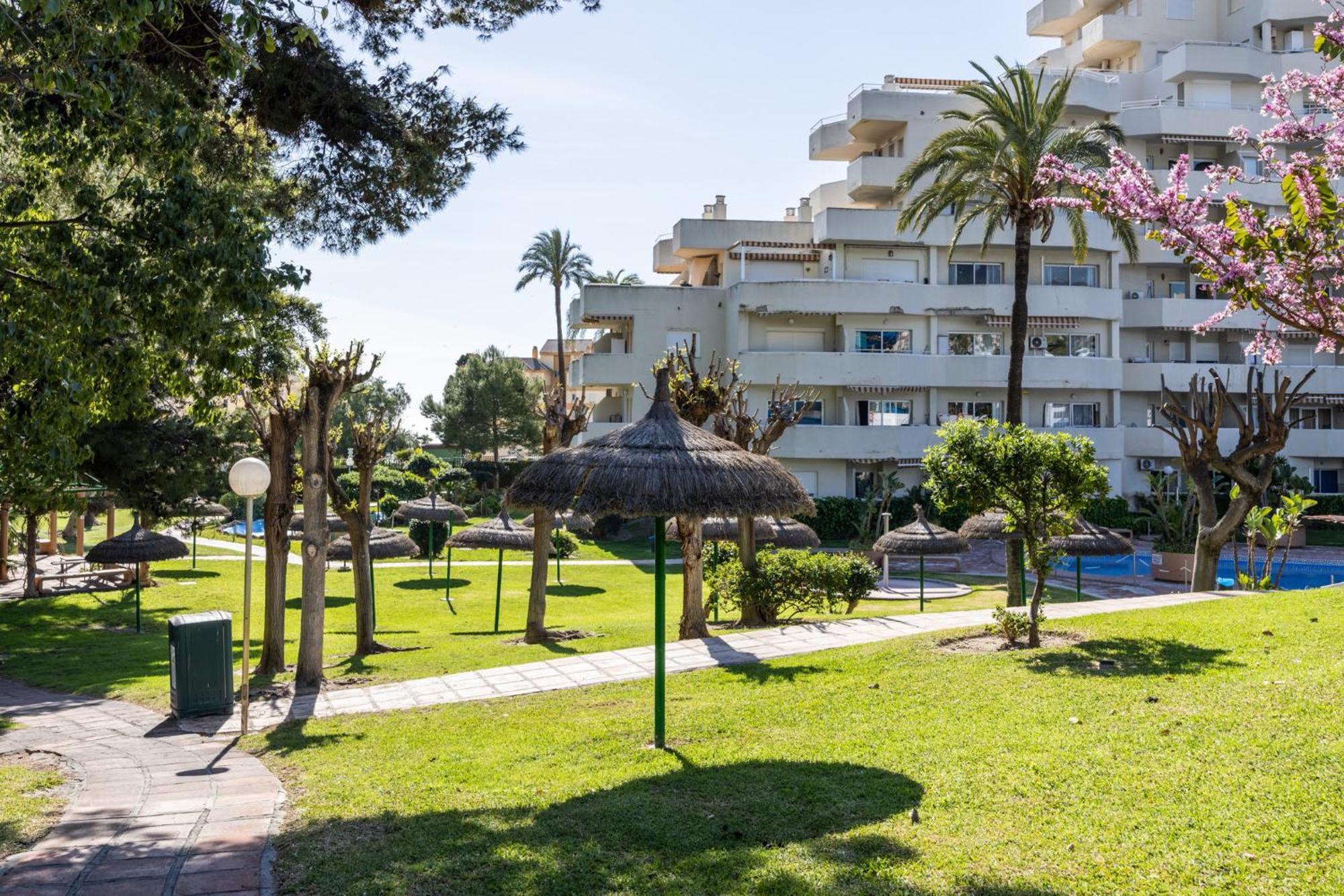 Benalbeach Premium Apartments By Alfresco Stays Benalmadena Bagian luar foto