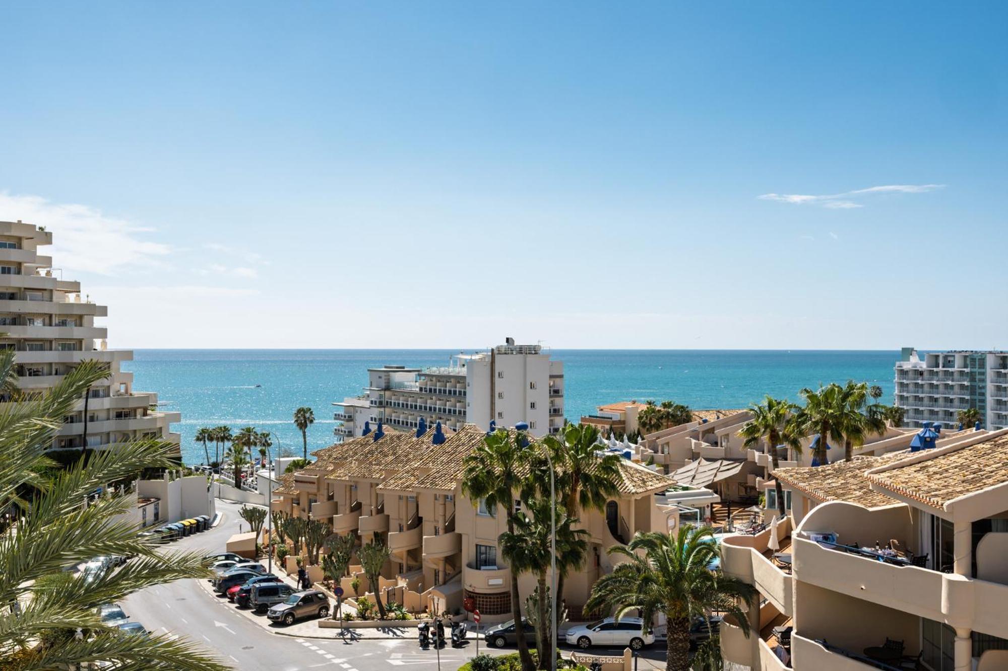 Benalbeach Premium Apartments By Alfresco Stays Benalmadena Bagian luar foto