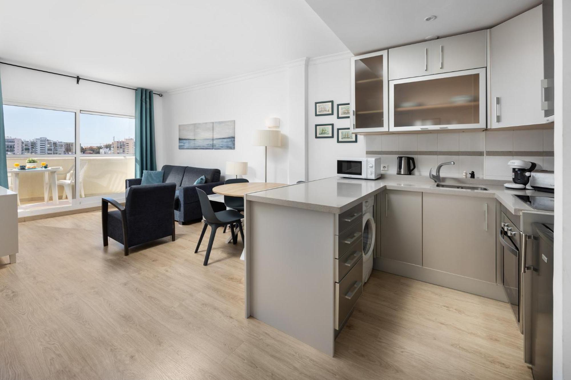 Benalbeach Premium Apartments By Alfresco Stays Benalmadena Bagian luar foto