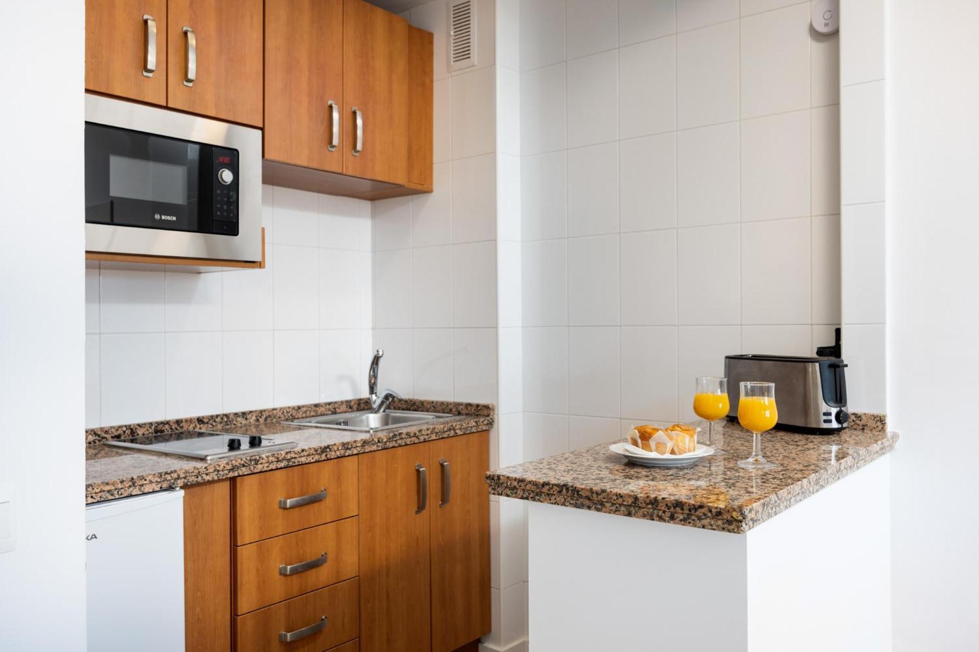 Benalbeach Premium Apartments By Alfresco Stays Benalmadena Bagian luar foto